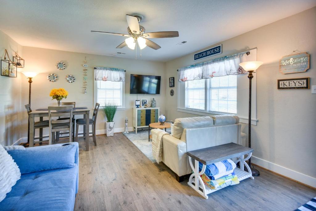Buckroe Beach House | Hampton Home w/Grill < 1 Mi to Beach!