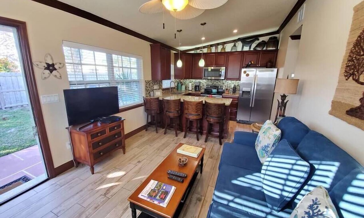 Port Canaveral Apartment | Hawaiian Cottage-Constant Heated Pool,East of A1A!