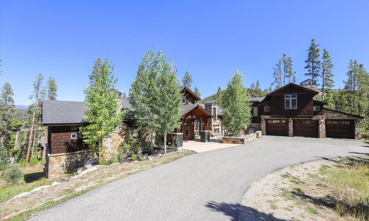 The Highlands House | Highlands Hideaway: Gorgeous Breckenridge Private Home with Private Hot Tub