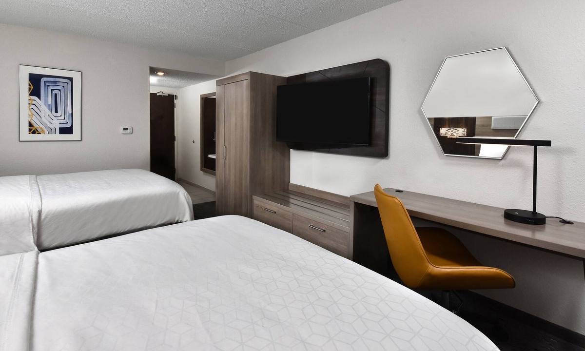 Innsbrook Hotel | Holiday Inn Express Richmond I-64 Short Pump Area by IHG