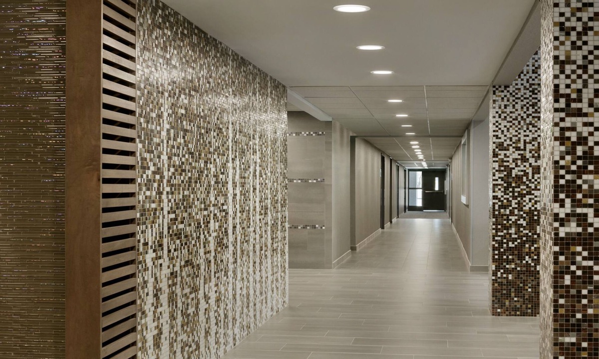 Williamsburg Hotel | Holiday Inn Express Williamsbrg Busch Gardens Area by IHG