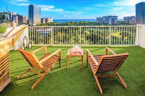 Hotel La Croix | Waikiki