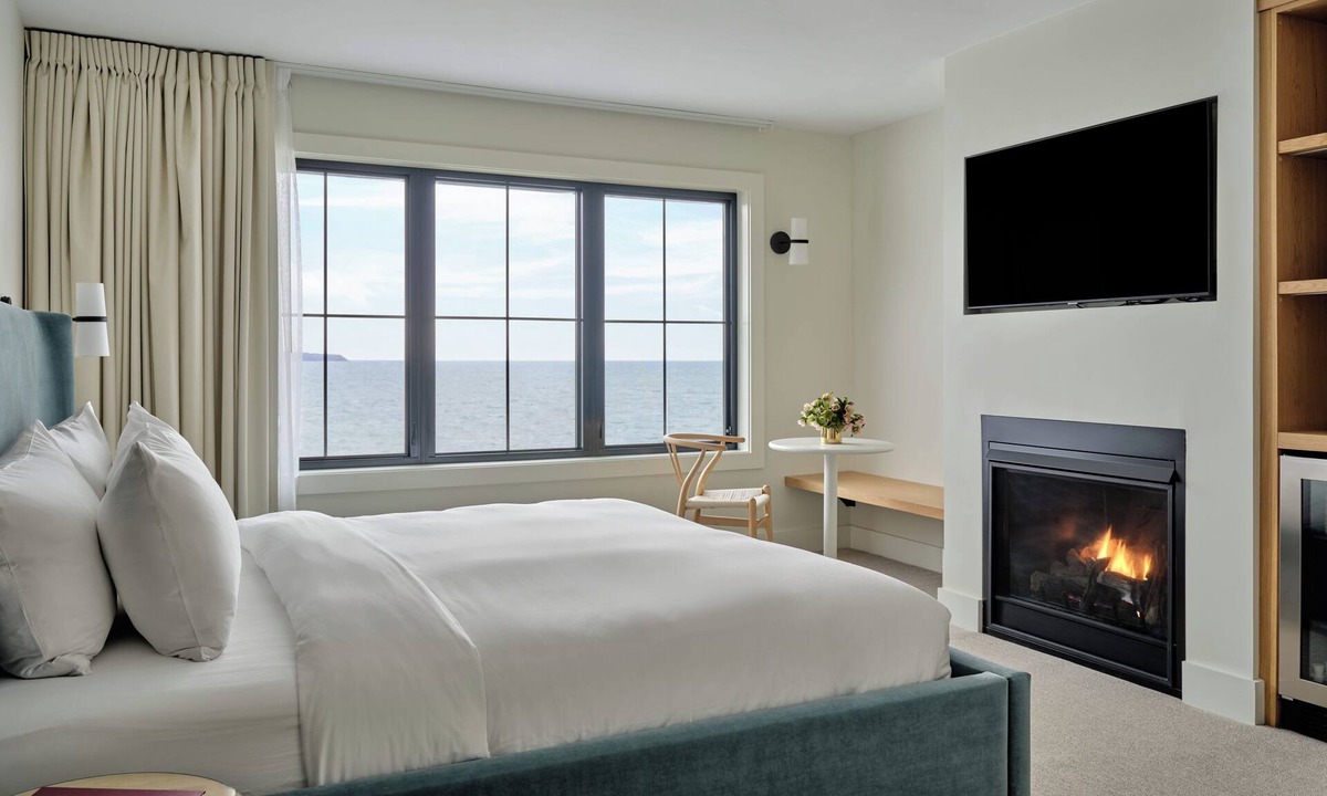 Greenport West Hotel | Hotel Moraine