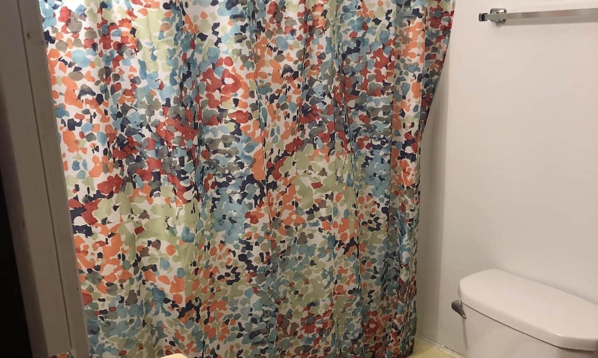 Island Falls Apartment | Island Falls Intown. Just off I-95. Gas/Grocery/Lounge nearby