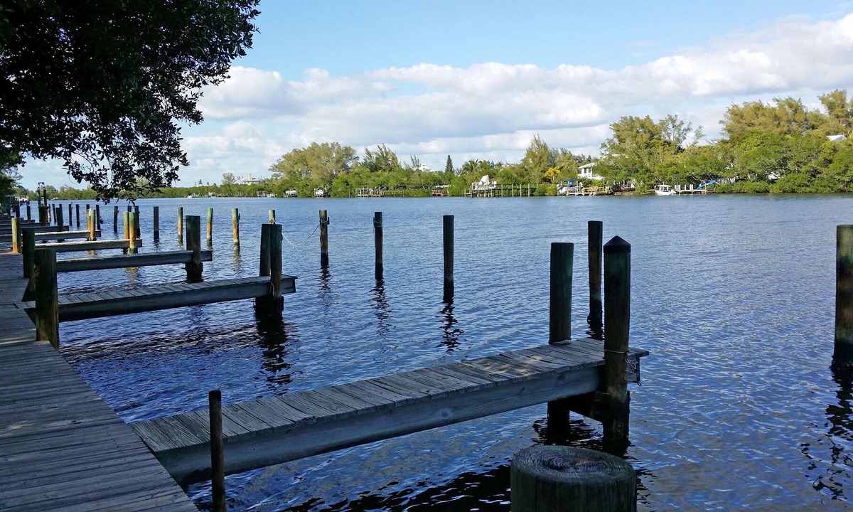 Cape Haze Cottage | Island Vacation Property! Beach, Boat Docks, Swimming Pool, Tennis Court!