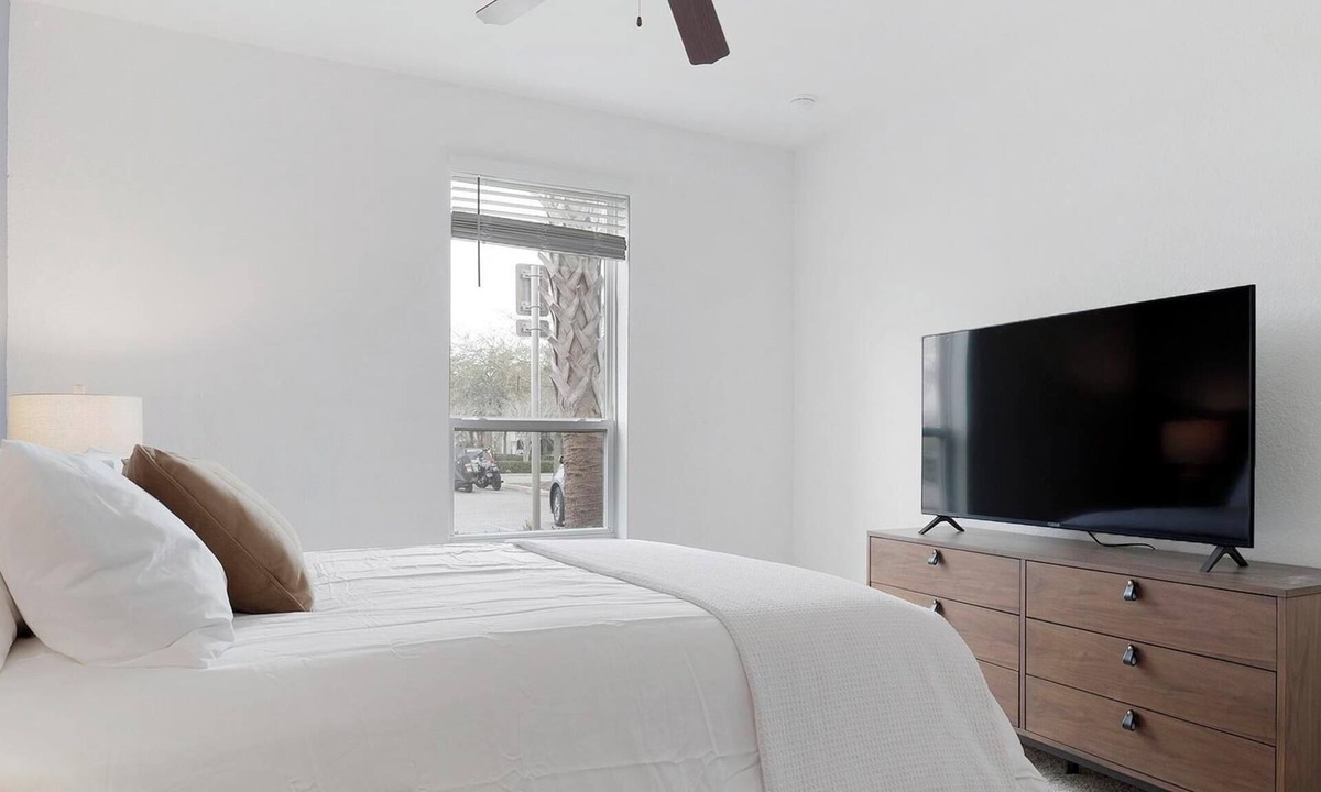 Fairvilla Apartment | Landing | Stunning 1BD, Clubhouse, Gym