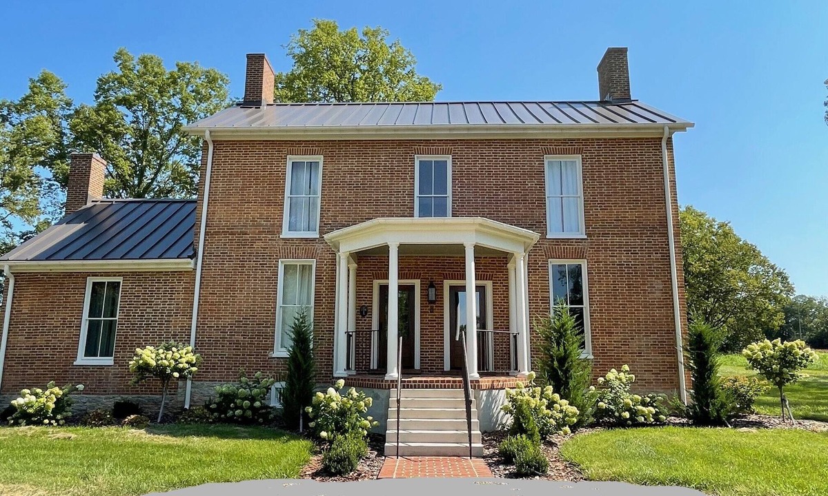 Lexington House | Lexington, Kentucky - Elmcrest Farm 3B/3B Home - Opt. 1B/1B Separate Apt.