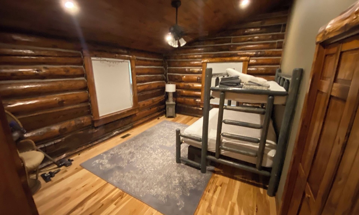 North Creek Cabin | Luxe Logs - your perfect Adirondack Getaway!