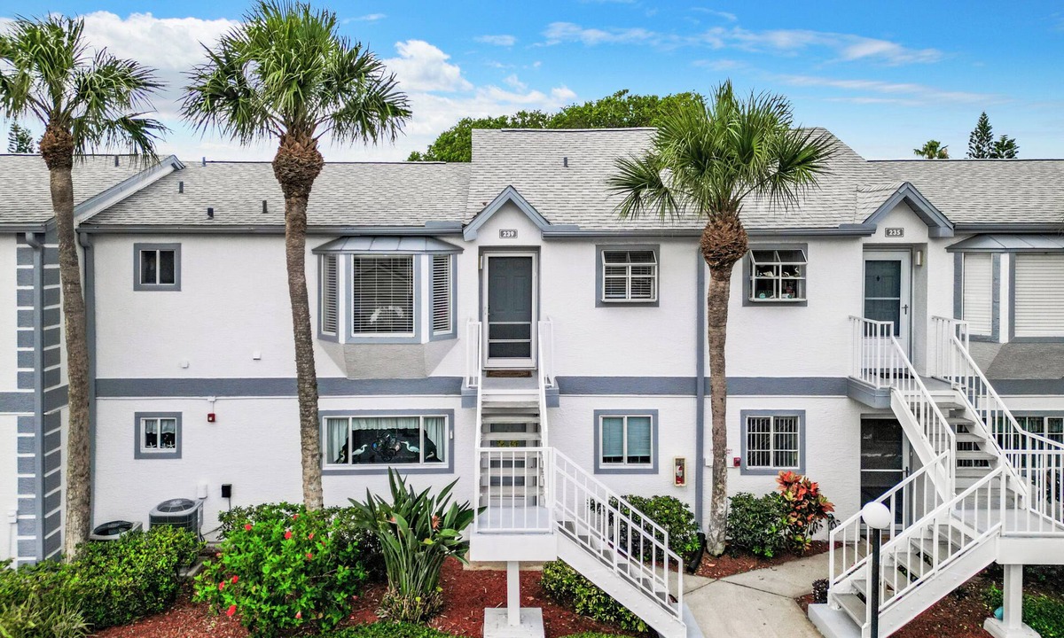 Villages of Seaport Condo | Luxury beach 2-bedroom condo in highly sought Cape Canaveral community