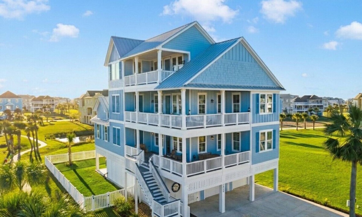 Red Fish Cove House | Luxury Beachfront Retreat, Family-Friendly! Elevator, Pool, Hot Tub, EV charger!