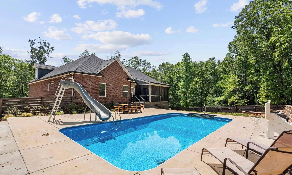 Dickson House | Luxury Estate w/Pool-Game Room-Indoor Basketball