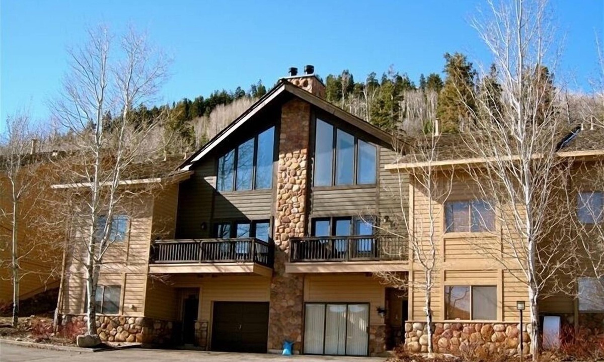 Deer Valley House | Luxury In Deer Valley-NEW REMODEL! Unbeatable location, Free shuttle, Amenities