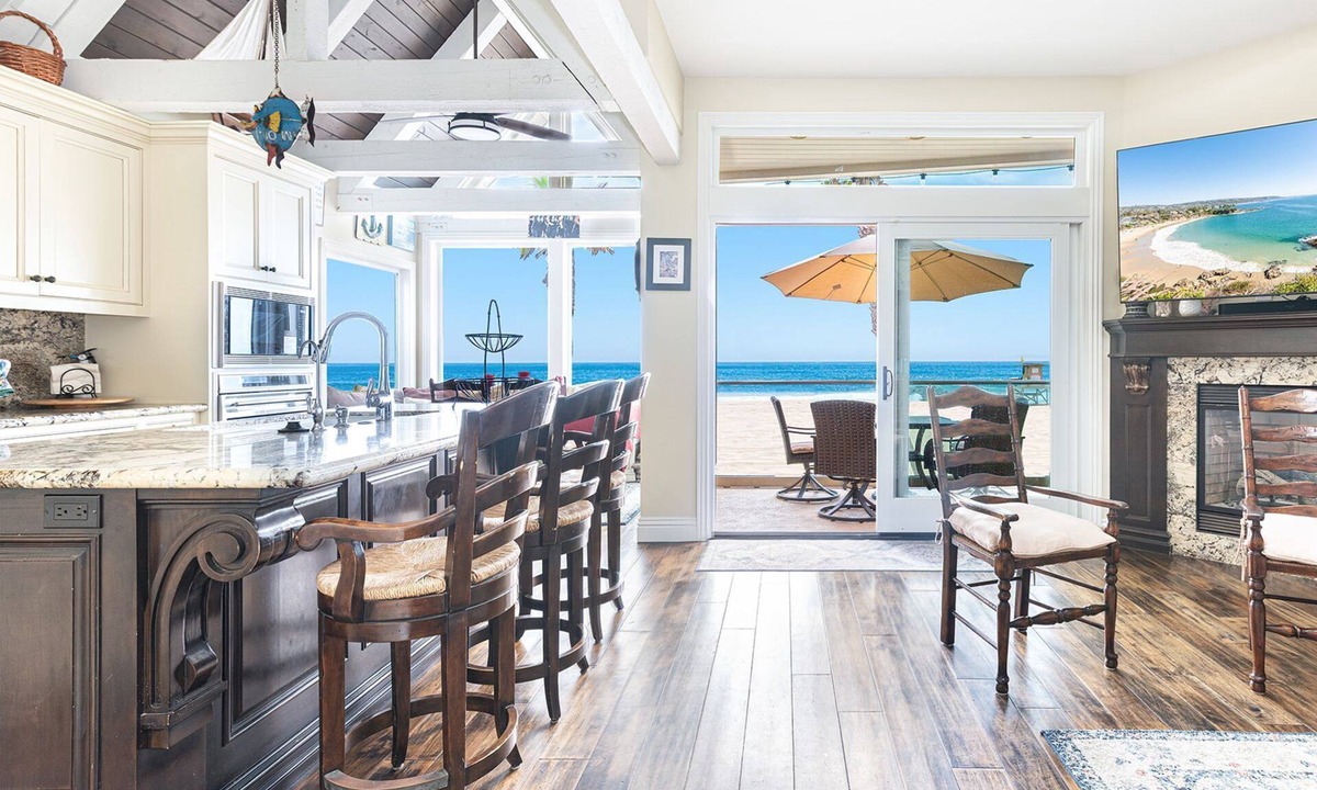 Santa Ana Heights House | Luxury Tri-Level Beachfront Home w/AC, Panoramic Ocean Views, Directly on the Sand!