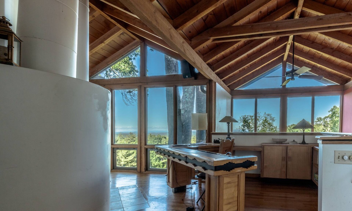 Woodstock Ski Chalet | Magical Chalet with spectacular views