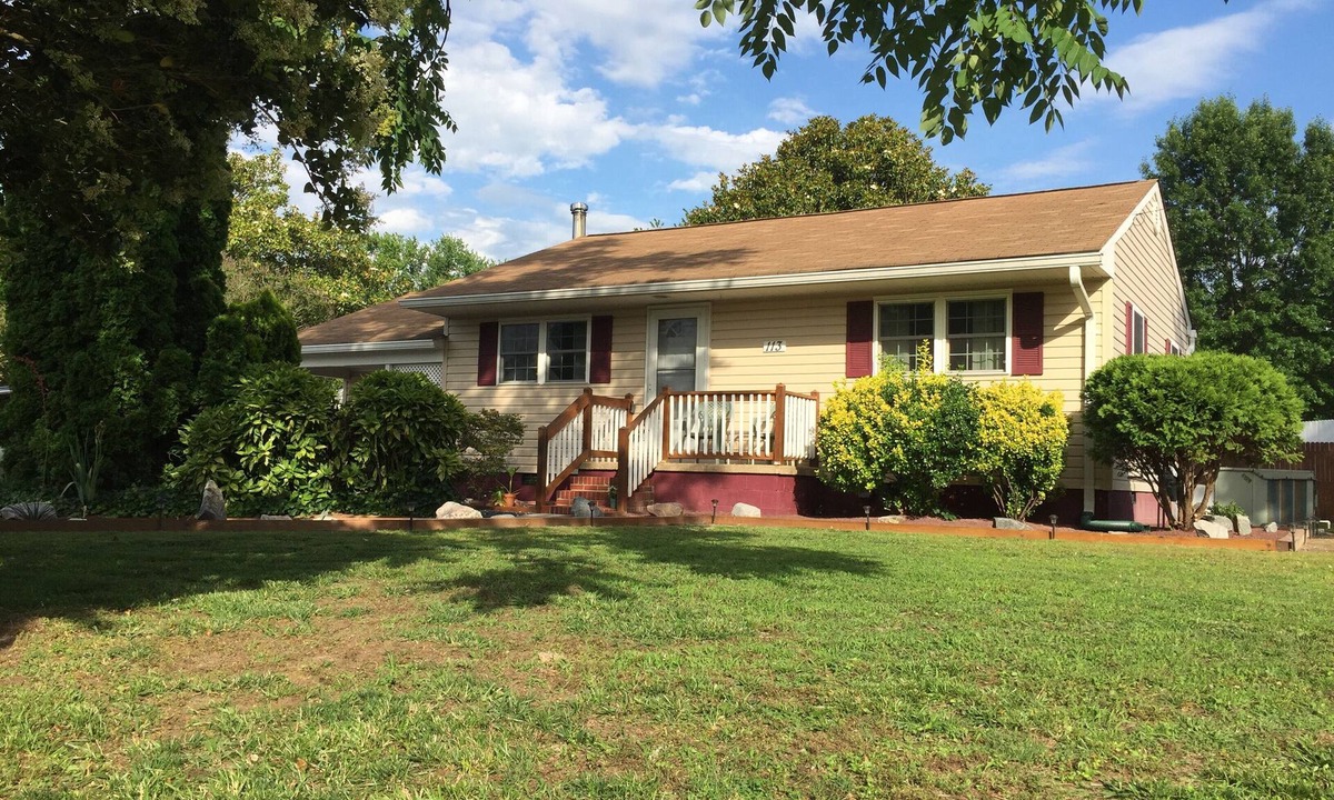 Williamsburg House | Minutes from Busch Gardens-Water Country-Colonial Williamsburg-William&Mary