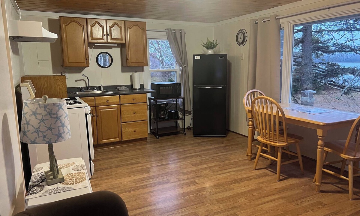 Harrington Cabin | Newly renovated Chickadee cabin on Harrington River, sleeps 4. Pet friendly