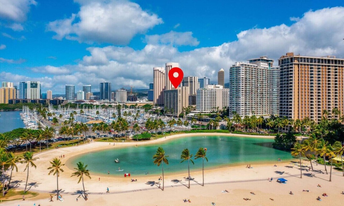 Waikiki Apartment | *Newly Renovated Oceanfront Waikiki- Ilikai Marina