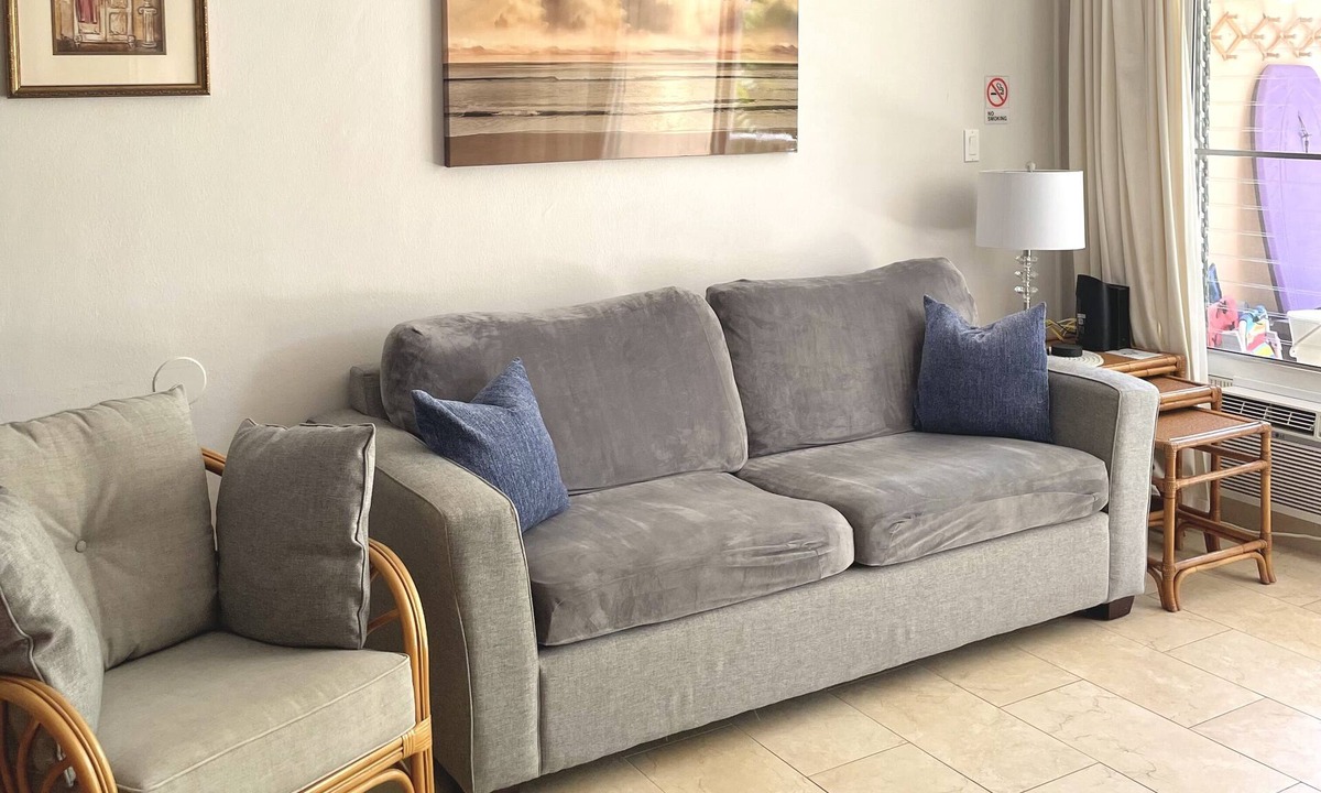 Kihei Condo | Newly updated, fully equipped unit. King size bed, new kitchen, steps to beach.