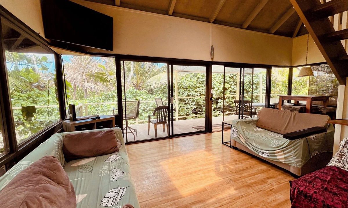 Pupukea House | North Shore BEACHFRONT Bungalo Perfection @ Sunset Beach