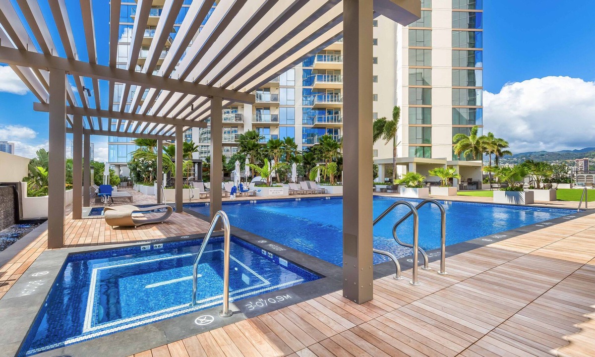 Ala Moana Condo | Ocean-City Luxury Family Retreat at Sky Ala Moana w/Great Building Amenities