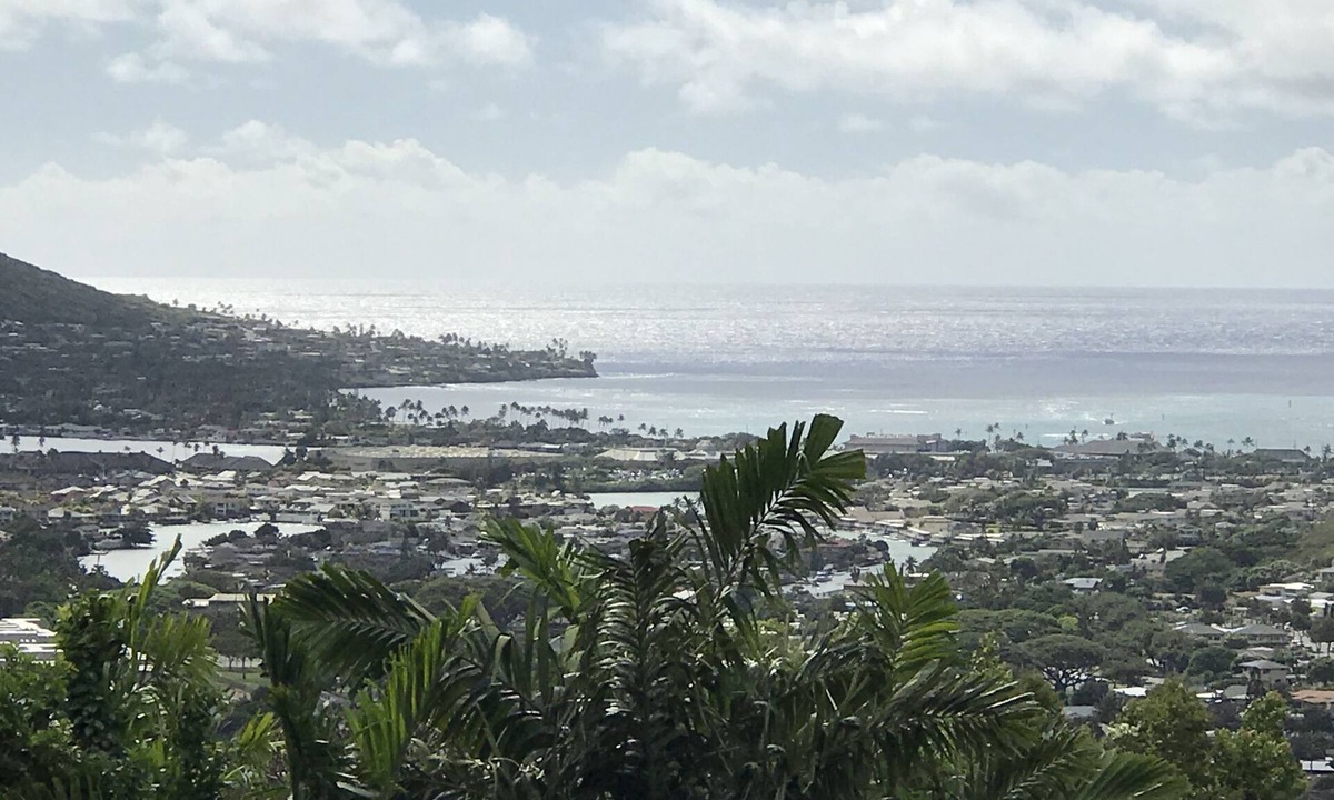 Hawaii Kai Cottage | Ocean View Cottage with Separate Suite