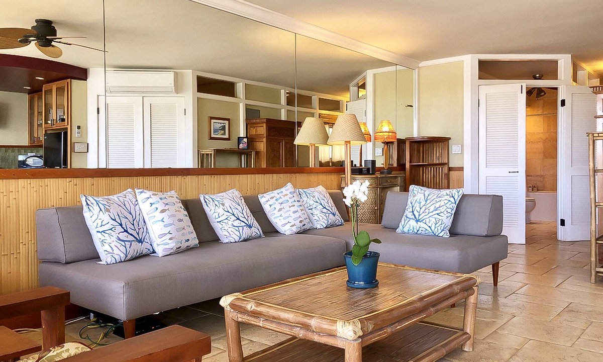 Poipu Apartment | Oceanfront Condo near Lawai Beach w/Lanai, Free WiFi, Shared BBQ, W/D, & A/C