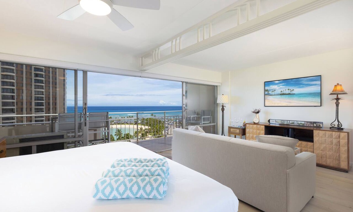 Waikiki Condo | Oceanfront Retreat at the Ilikai! Your island escape await!