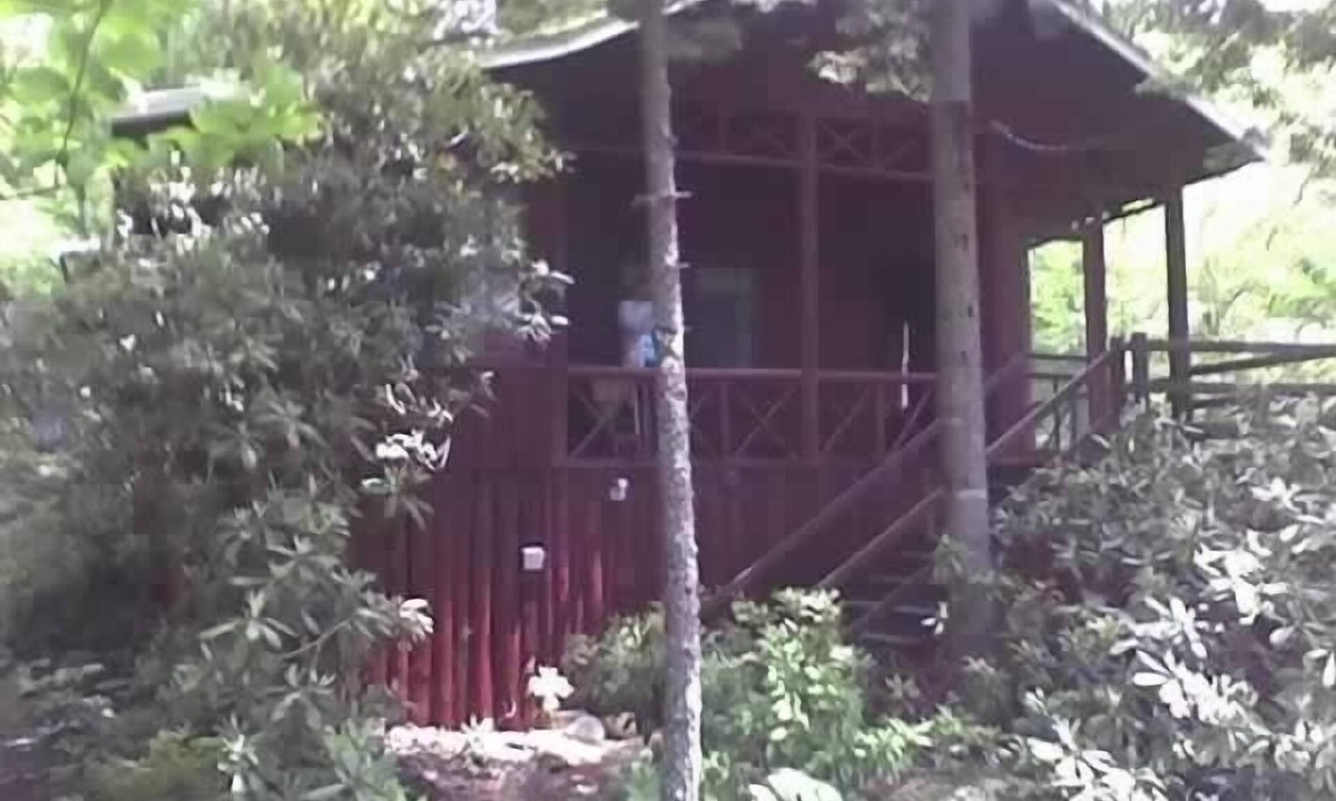 Lucerne-in-Maine Cabin | Original Lucerne-in-Maine cabin