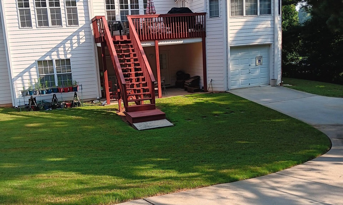 Church Street Apartment | Peace Full Place located in a beautiful pooll and tennis community.