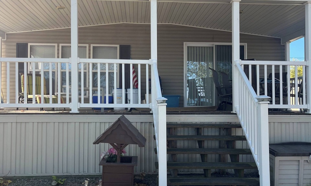 Three Mile Bay House | Peaceful 3-bedroom mobile home in charming Three Mile Bay