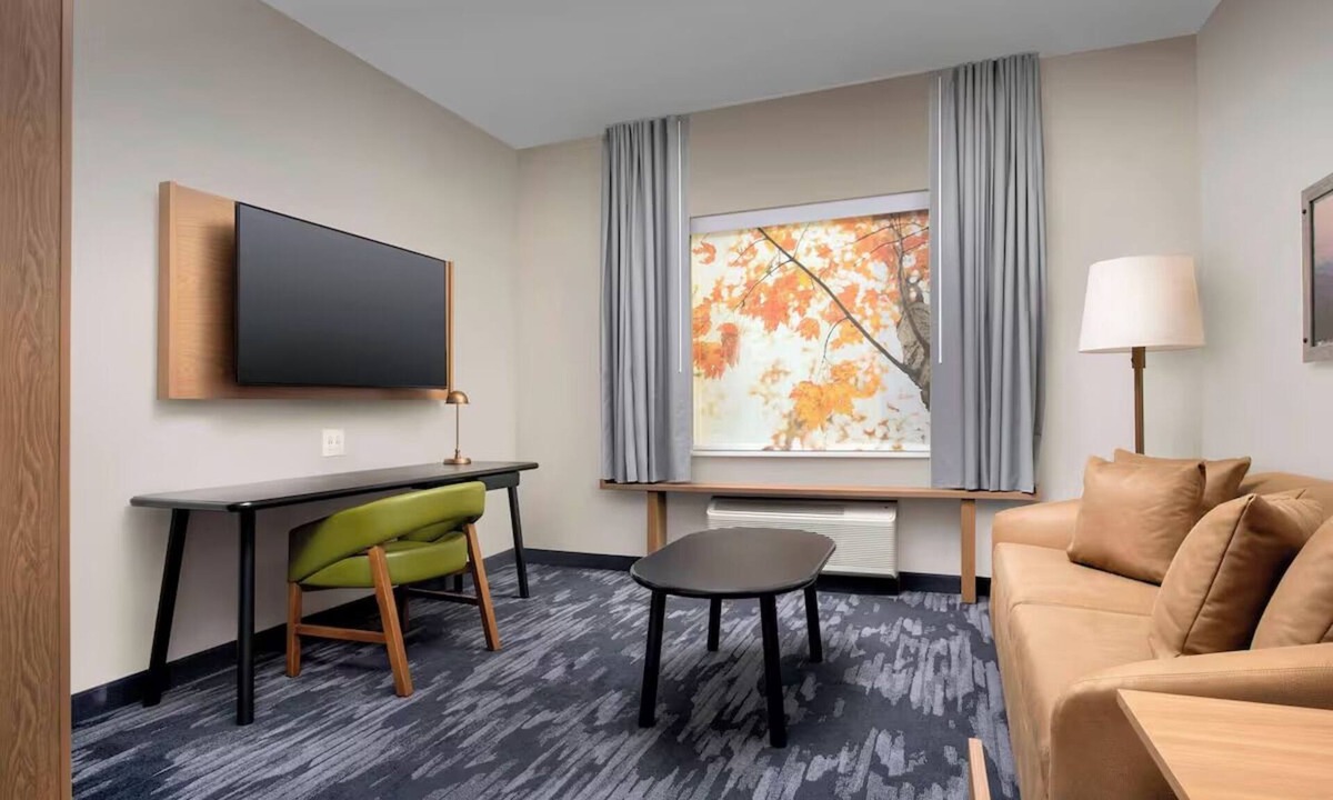 Doral Hotel | Peaceful Stay w/3 Executive Suite Near CityPlace Doral | Free Breakfast