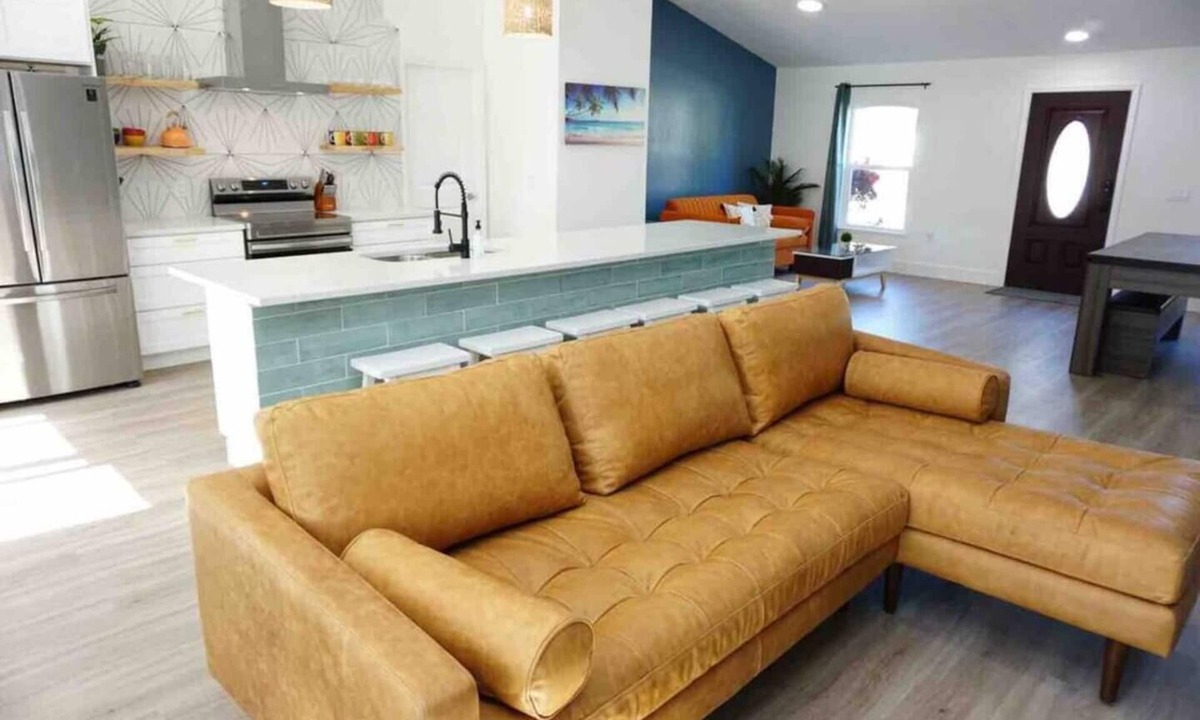 Palm Coast House | PETS OK! BOHO Bungalow 12mins to the Beach w/Pool Table