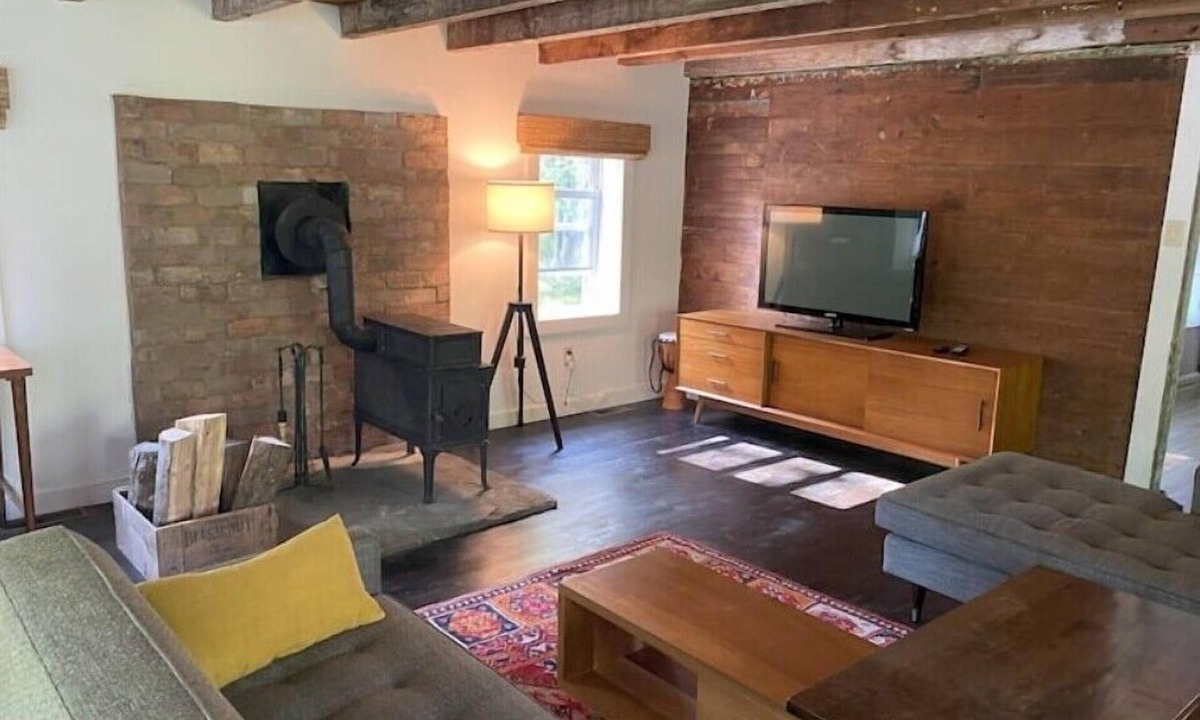 Fishs Eddy House | Private Catskills Farmhouse Rental Near Callicoon, Livingston Manor & Roscoe