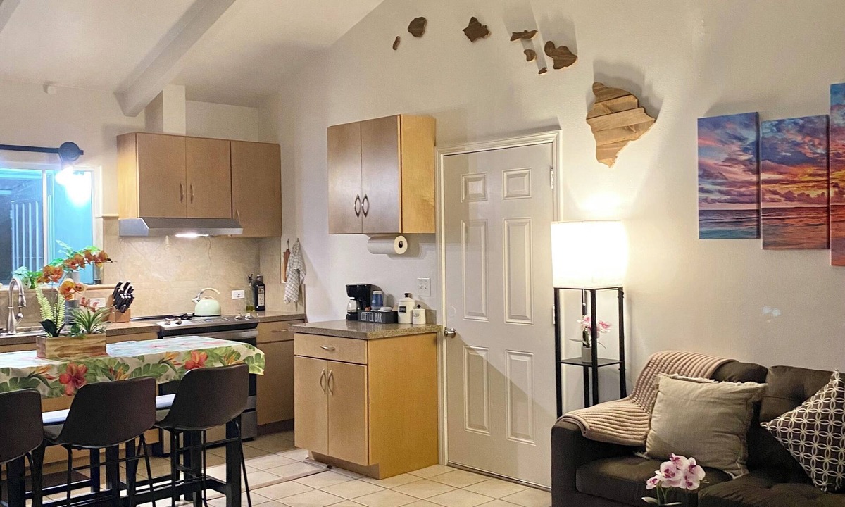 Orchidlands Estates House | Private Home, Beaches, Volcano, Wi-Fi, Tv, Games, Fruit Trees