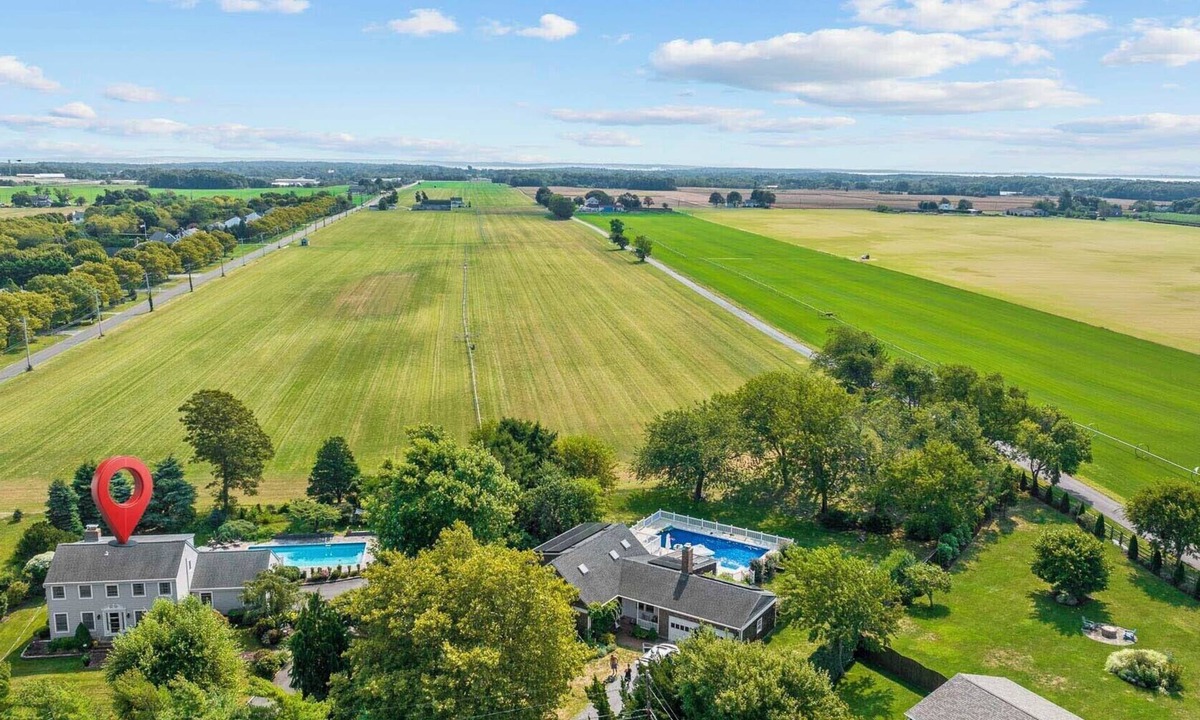 Cutchogue House | Private Road with a Private Beach
