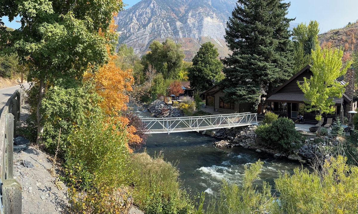 Snowbird Cabin | Provo River Cabin: Nestled on the Provo River, come enjoy this stunning cabin