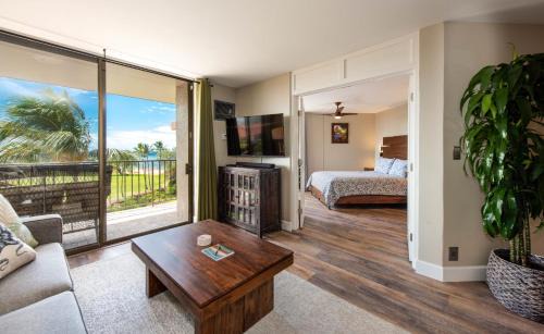 Kihei House | Refined Oceanfront Retreat