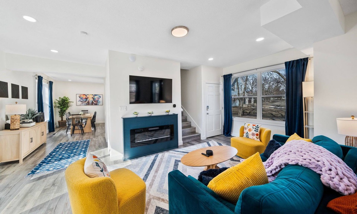 Elkhart House | River View 3BR/2.5BA | 5m DT Elkhart, 30m ND