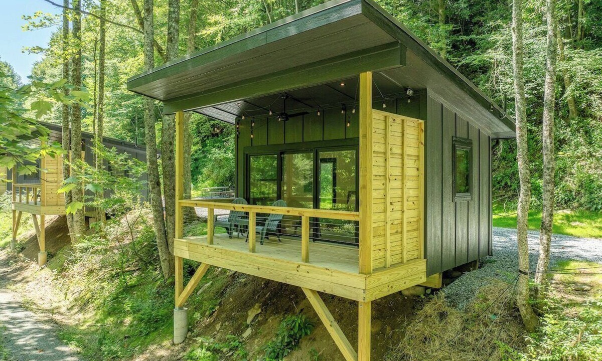 Rosman Cabin | Riverfront Fishing Cabin on the French Broad River
