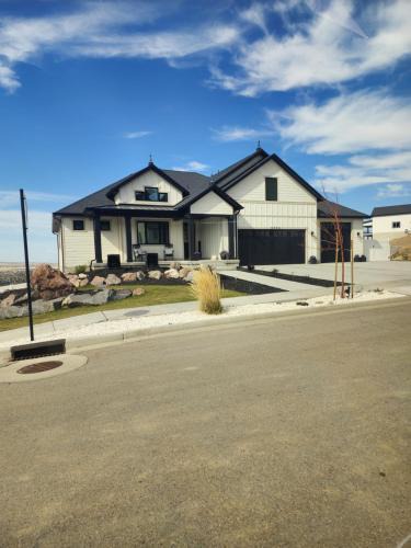 Herriman House | ROSS VACATION HOMEs