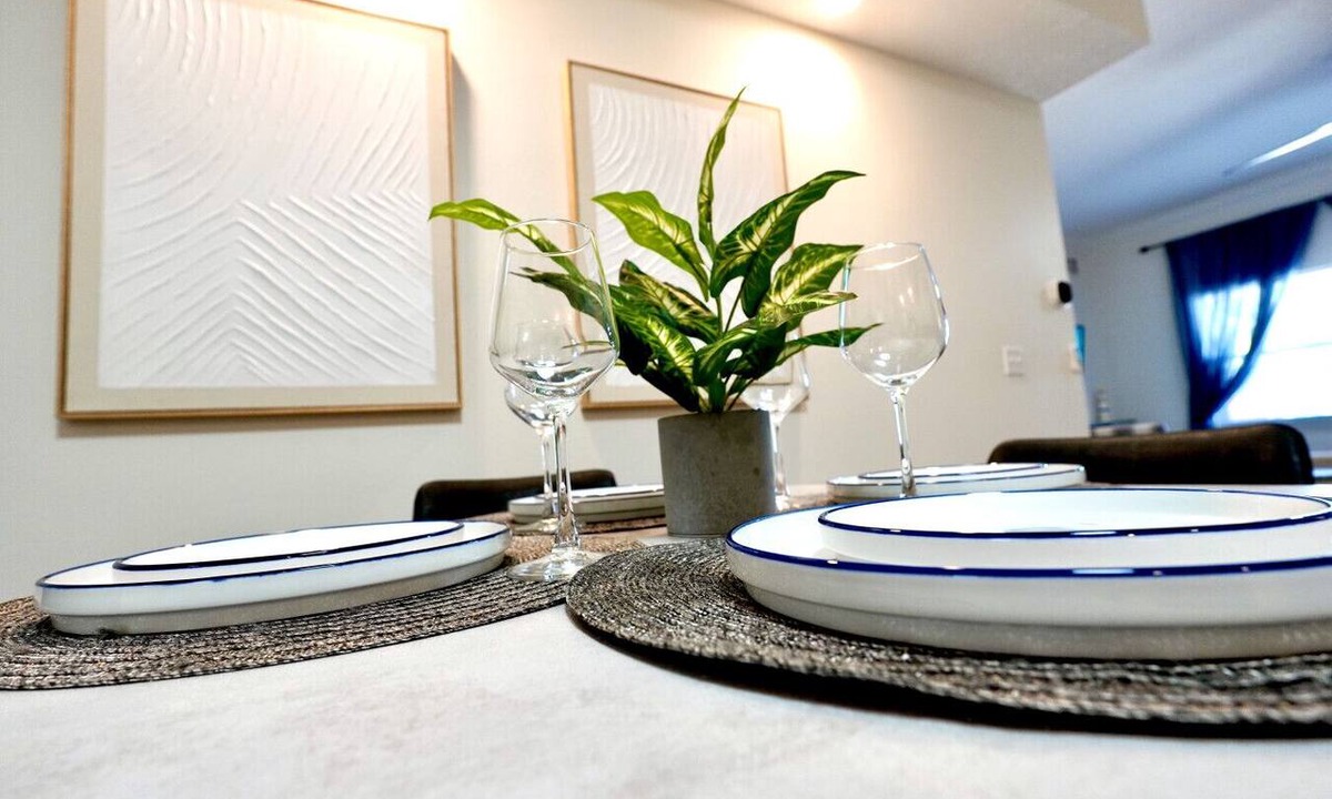 Crescent Beach Condo | SōLE Villa #2|Elegant 2BR Retreat|Beach|Stargazing