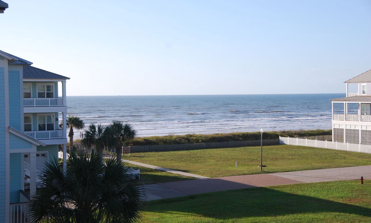Beachside Village House | Sea Breeze Bliss - Coastal Therapy Escape - Steps from Sand and Surf!