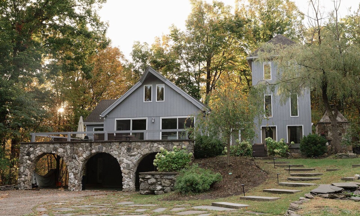 Taghkanic House | Secluded escape w/hot tub + pizza oven+ fireplace