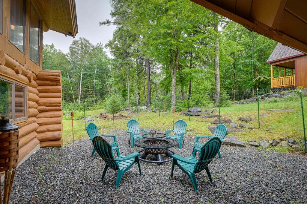 Greenville House | Secluded Greenville Cabin: Walk to Moosehead Lake!