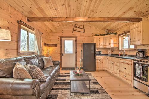 Blanchardville House | Serene Views: Quiet Farmhouse Cabin in Wisconsin!
