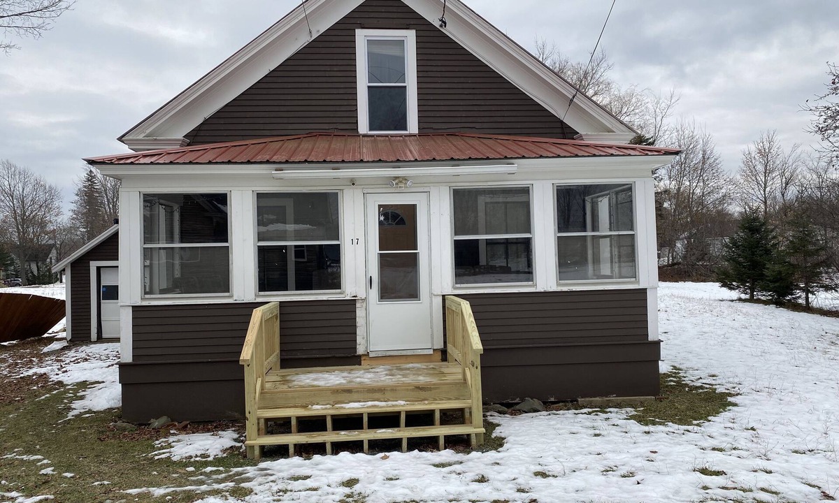 Patten House | Snowmobile trail access. Room for multi-vehicle/trailer parking.