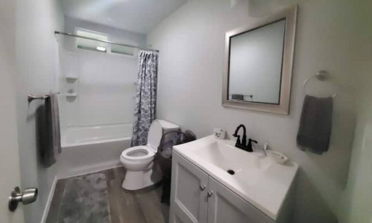 Fern Acres House | Spacious and private home centrally located between Volcano and Hilo.