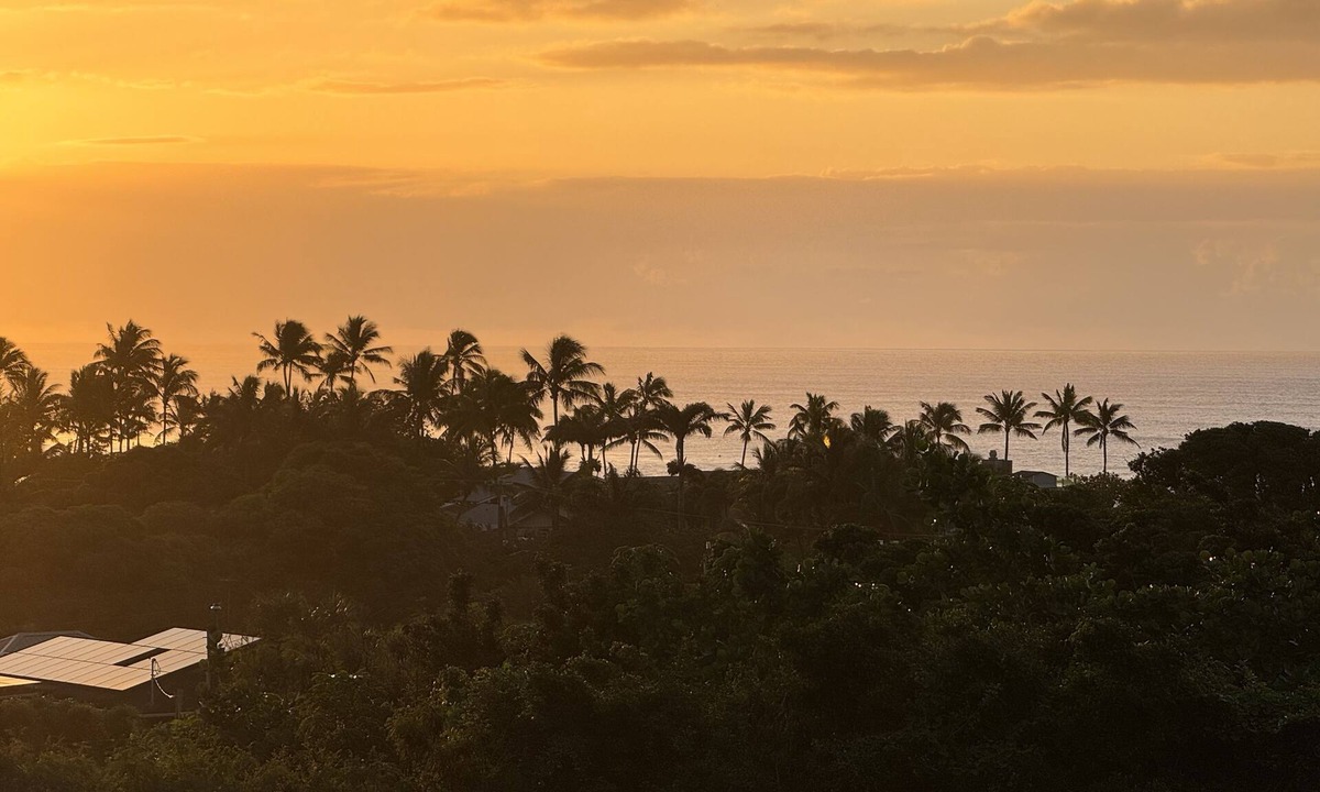 Pupukea House | Spectacular home with ocean views across the whole of the north shore.