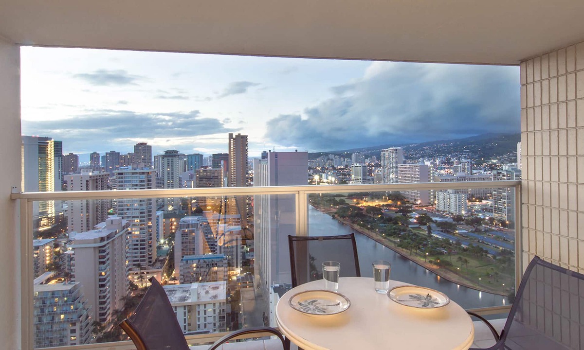 Waikiki Apartment | Studio with hardwood floors, ocean views - pool, hot tub, & sauna on-site