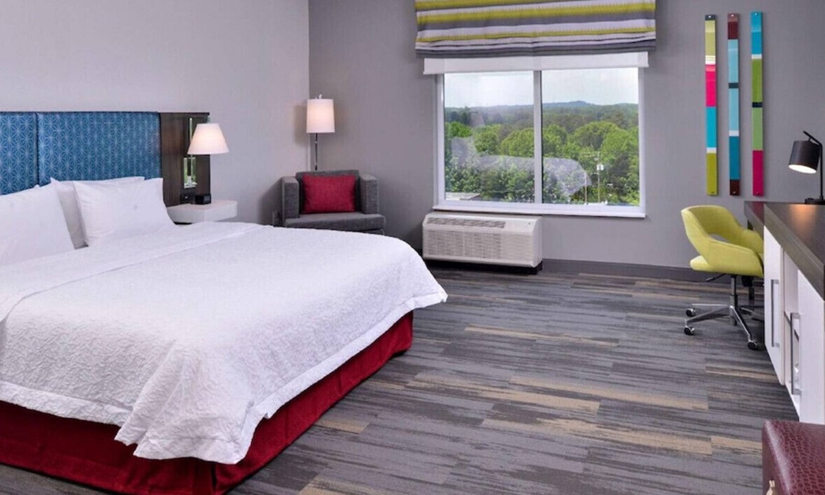 Marietta House | Stunning Haven for Work and Pleasure! W/ Free Wi-Fi